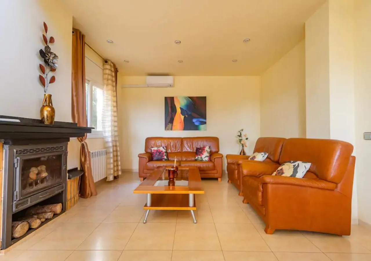 Villa Sitges Ilusion 15 Minutes By Car From Sitges Sleeps 16 People Xxl Swimming Pool Olivella