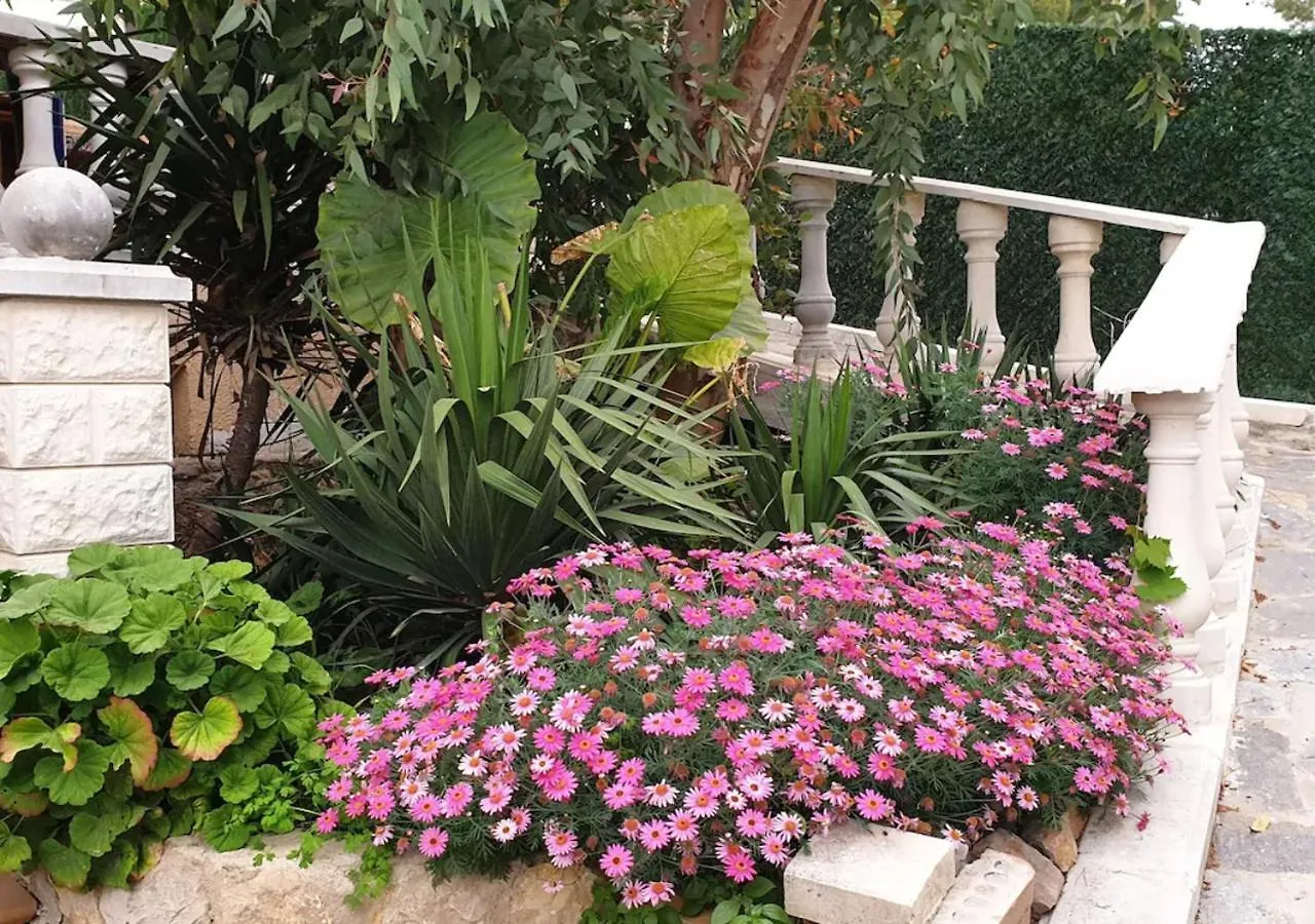 Villa Sitges Ilusion 15 Minutes By Car From Sitges Sleeps 16 People Xxl Swimming Pool Olivella
