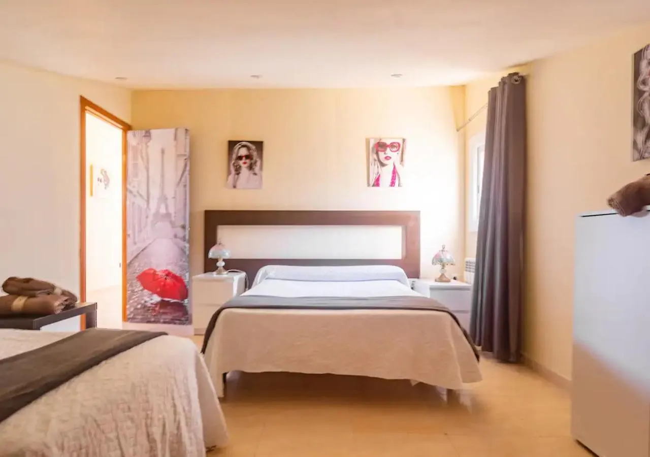 Villa Sitges Ilusion 15 Minutes By Car From Sitges Sleeps 16 People Xxl Swimming Pool Olivella